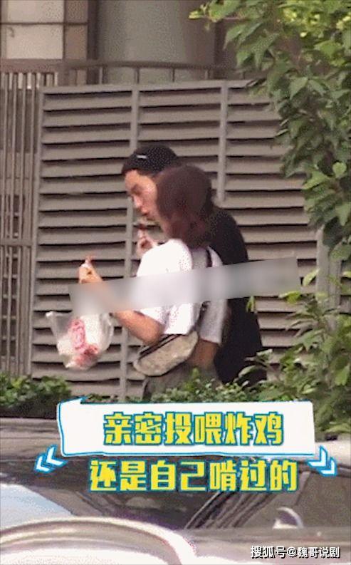 路边炸鸡爆料视频,揭秘路边炸鸡制作全过程